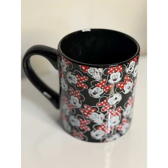 Disney Minnie Mouse Ceramic Mug All Over Print Black Red Coffee Tea Cup 4.5" - Picture 2 of 5